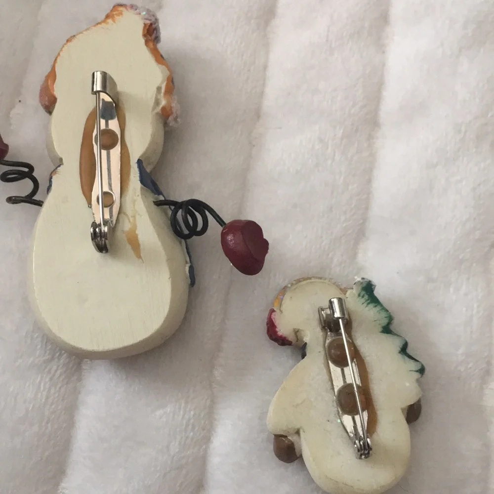 Christmas Holiday pins and earrings - Picture 8 of 8